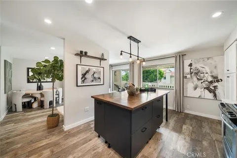 $738,888 | 7422 Seastar Drive, Unit 8, Huntington Beach, CA 92648