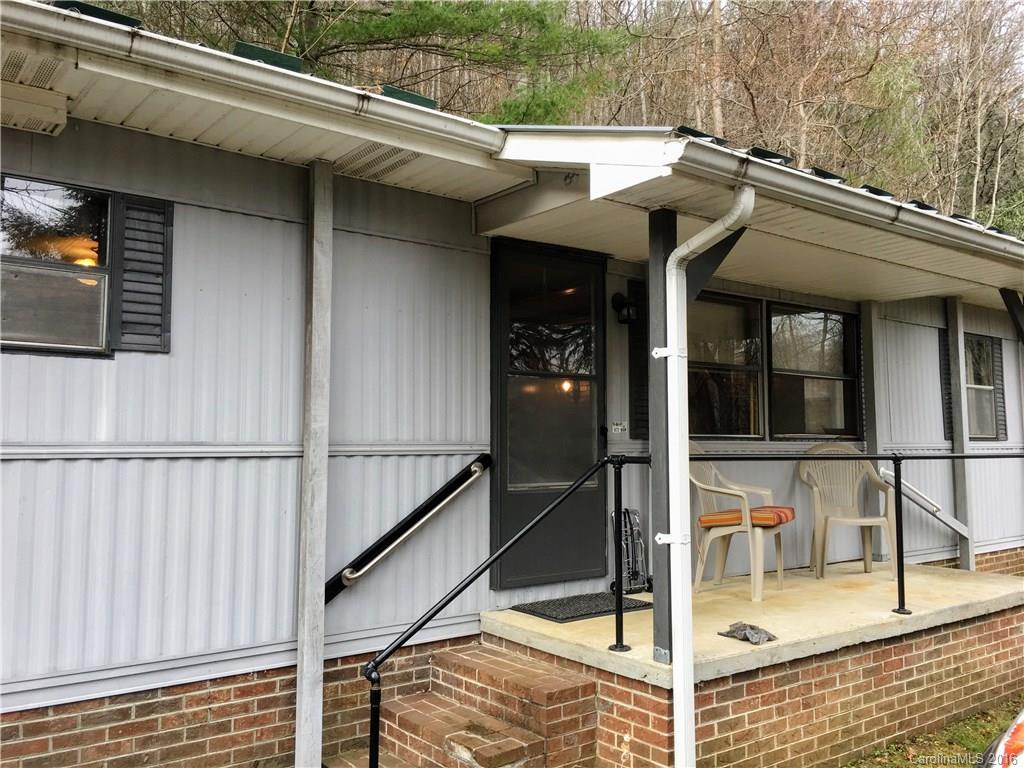 13628 Cruso Road Canton, NC 28716 - Photo 4 of 20