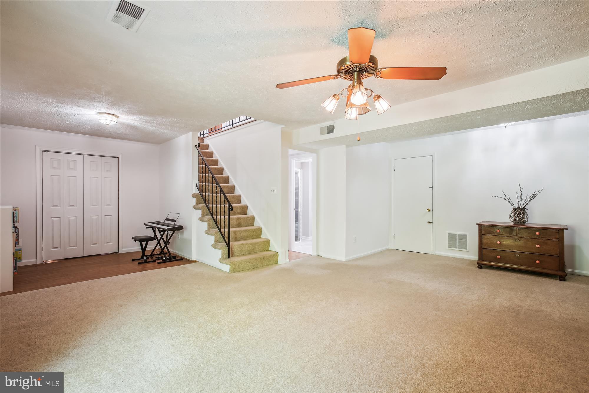 6961 Conservation Drive Springfield, VA 22153 - Photo 37 of 62 a view of an empty room with a window