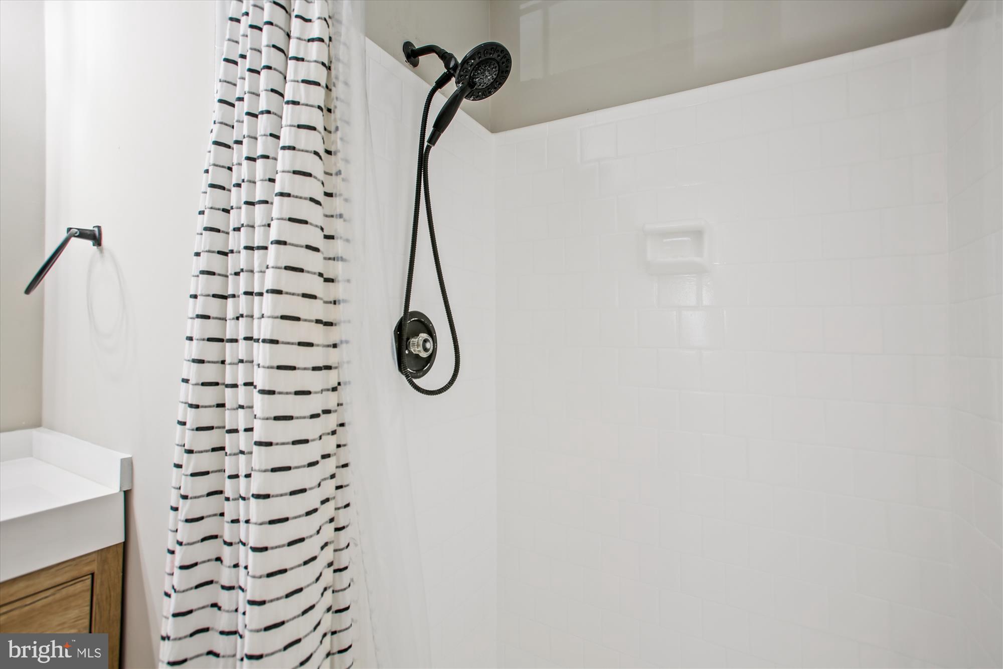 6961 Conservation Drive Springfield, VA 22153 - Photo 10 of 62 Bath