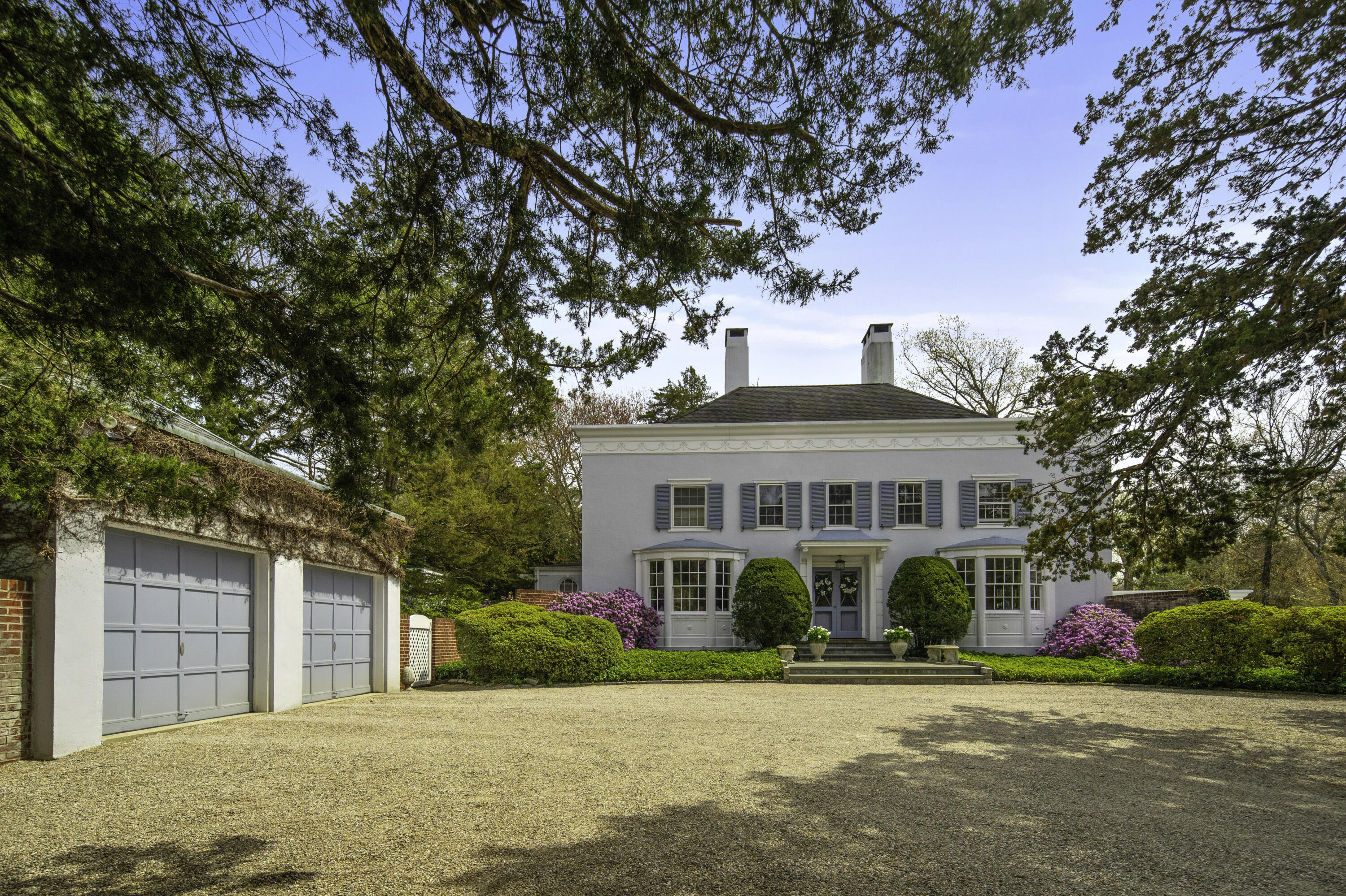 176 Michigan Road New Canaan, CT 06840 - Photo 2 of 42 Front with Parking Courtyard