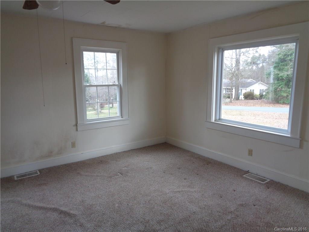 121 Holt Road Albemarle, NC 28001 - Photo 3 of 10 Gallery Image 3