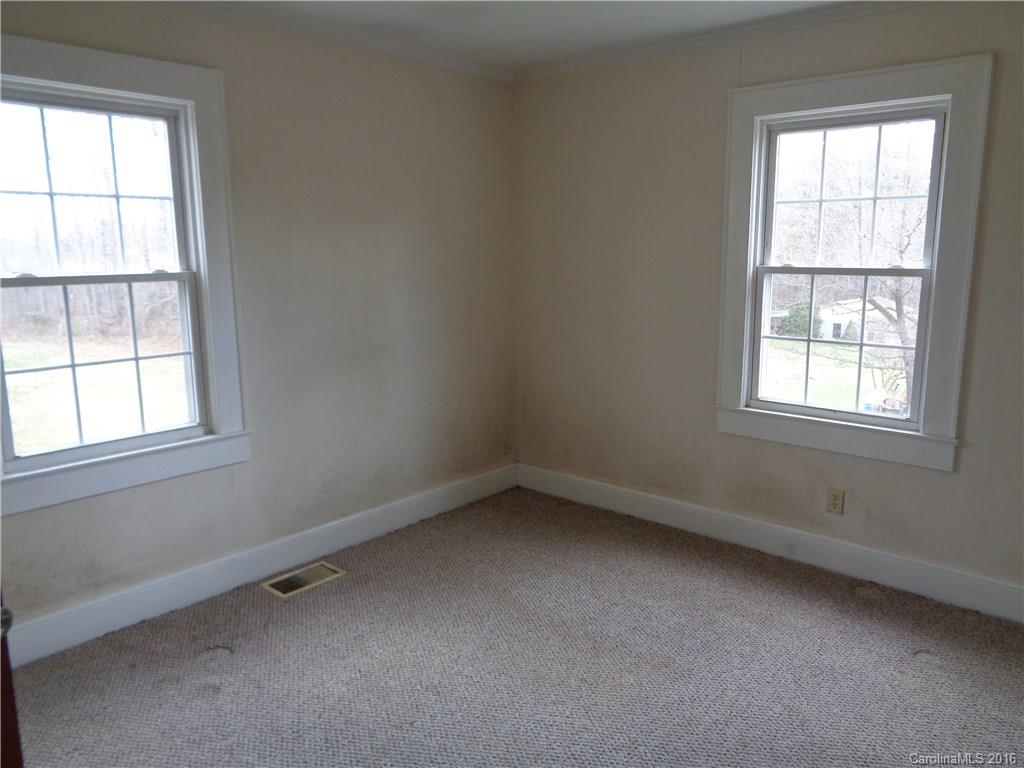 121 Holt Road Albemarle, NC 28001 - Photo 4 of 10 Gallery Image 4