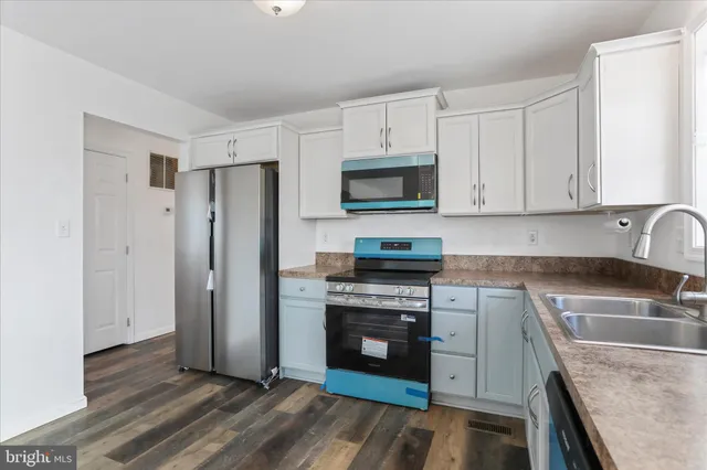 $368,000 | 82 Bishop Avenue, Inwood, WV 25428