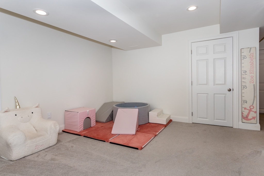 81 Assabet Road Quincy, MA 02169 - Photo 18 of 36