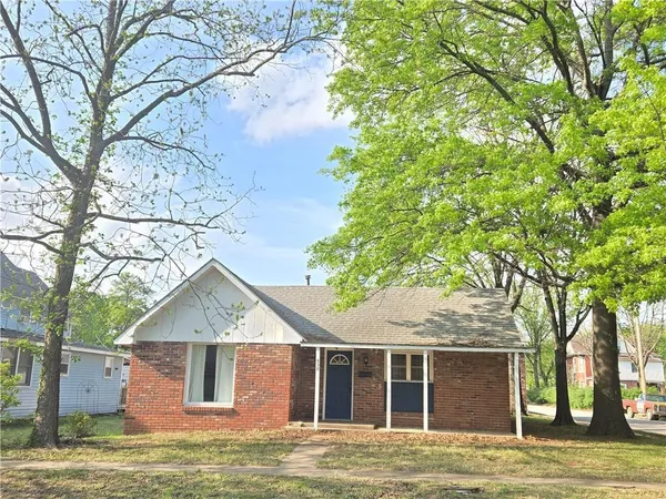 $134,900 | 538 East 6th Street, Cherryvale, KS 67335