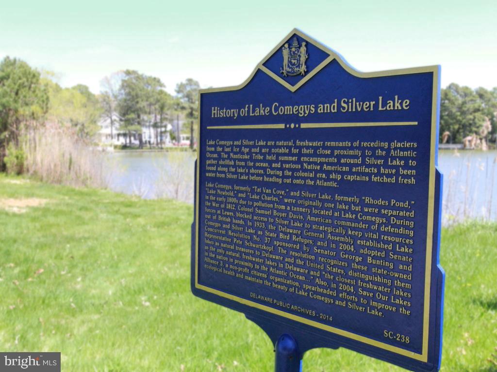 409 Rehoboth Avenue, Unit 20 Rehoboth Beach, DE 19971 - Photo 28 of 31 a view of a city from a balcony