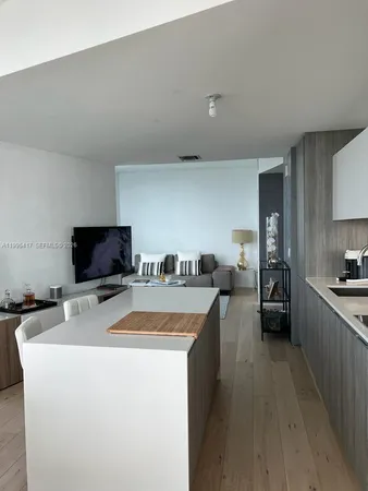 $4,500 | Biscayne Beach, Miami, FL 33137