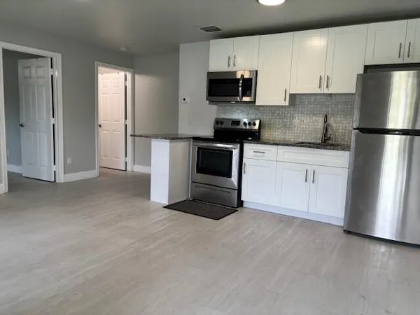 $1,700 | 3260 Hi Street, Unit A, Lake Worth Beach, FL 33461