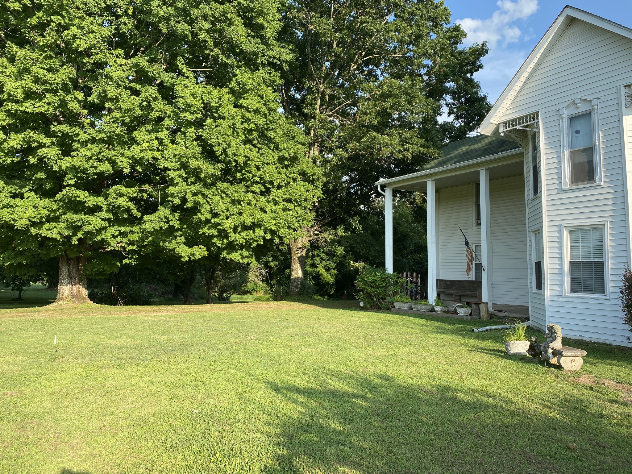 269 French Brantley Road Wartrace, TN 37183 - Photo 8 of 32 a view of a house with backyard and sitting area