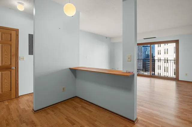 $179,000 | 121 South Washington Avenue, Unit 1915, Minneapolis, MN 55401