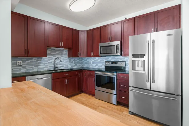 $179,000 | 121 South Washington Avenue, Unit 1915, Minneapolis, MN 55401
