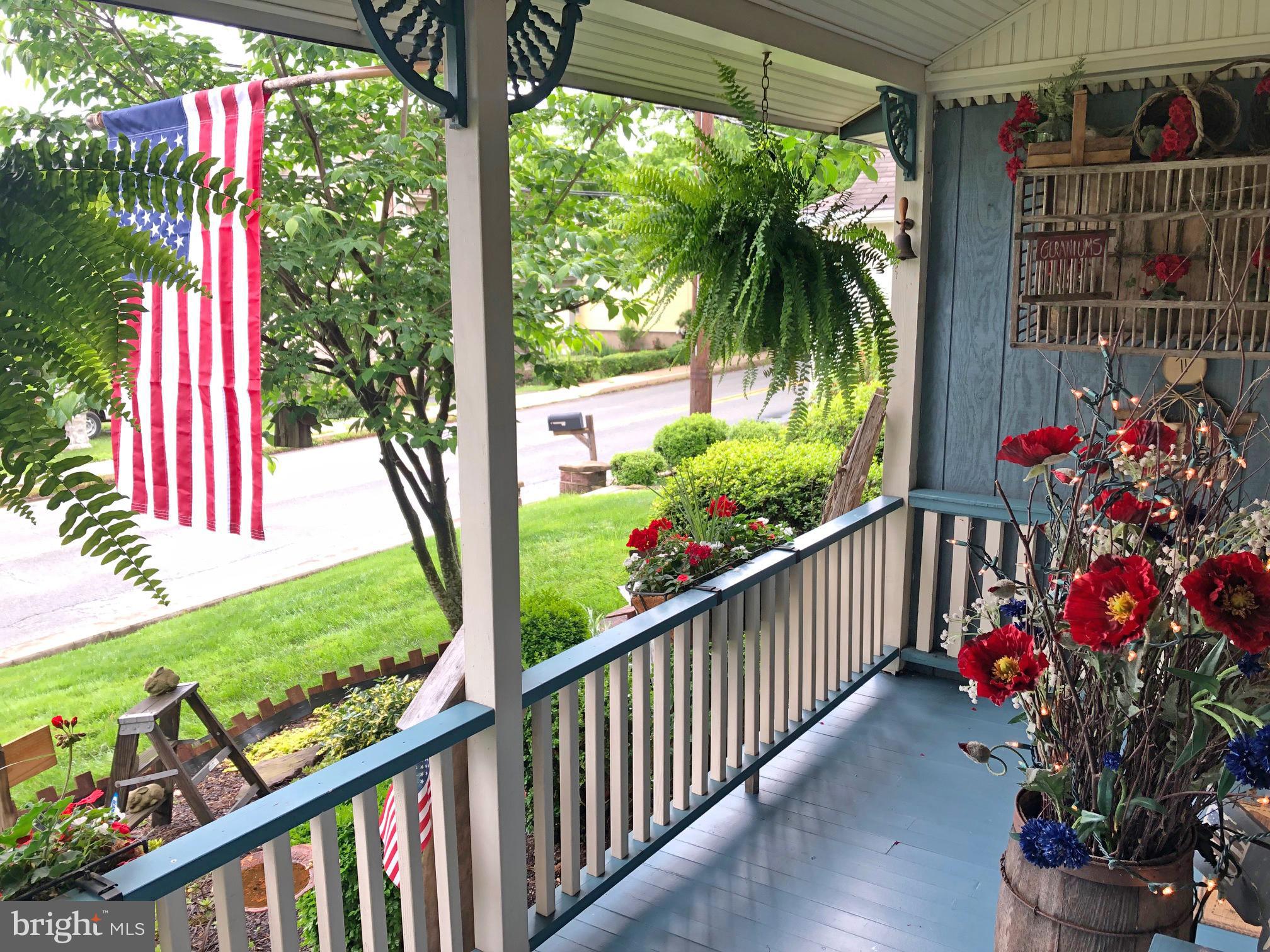 1032 East Schuylkill Road Pottstown, PA 19465 - Photo 3 of 26 Front Porch