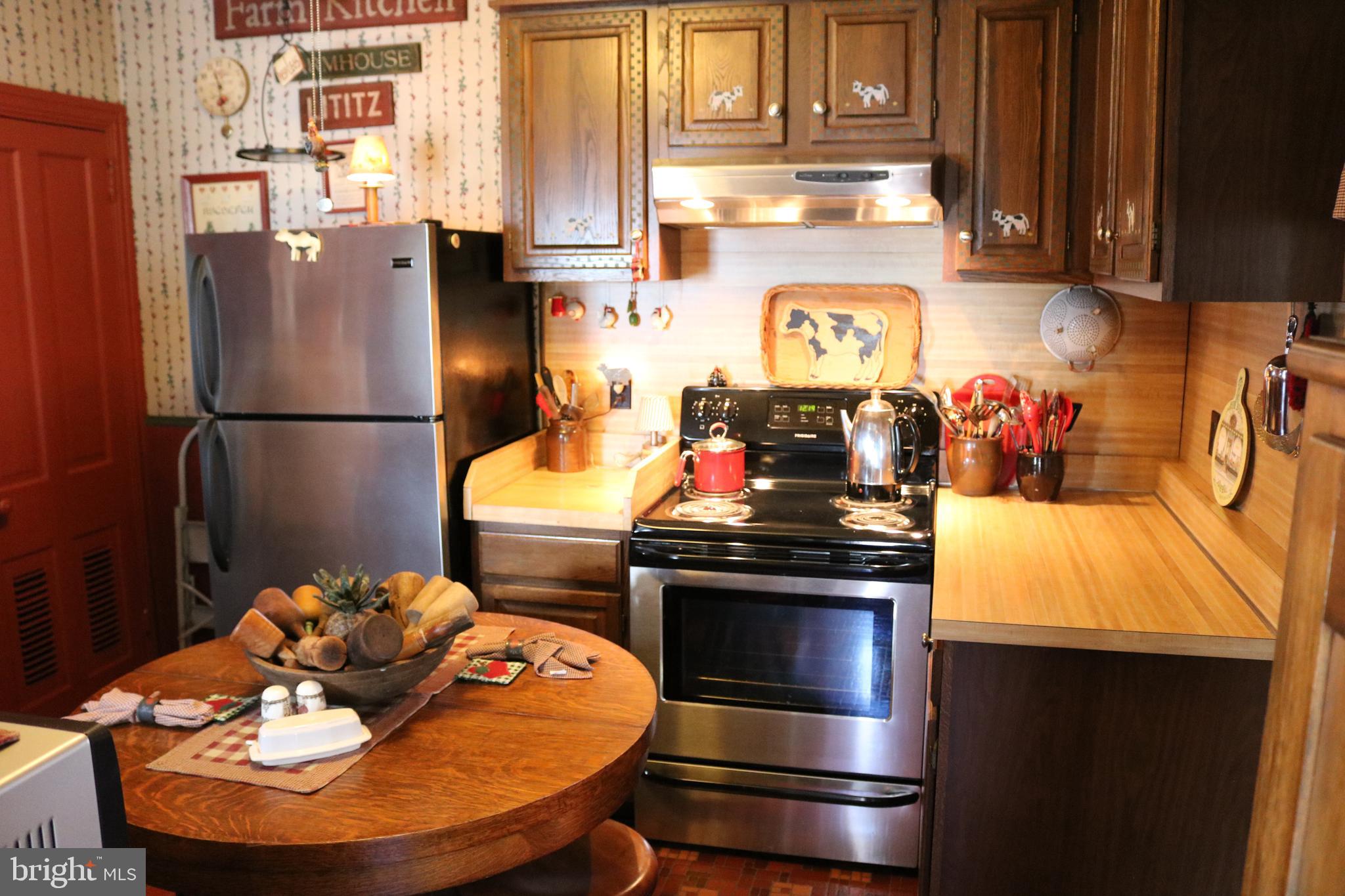 1032 East Schuylkill Road Pottstown, PA 19465 - Photo 8 of 26 Kitchen