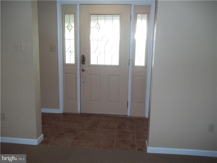 313 Old Fort Mott Road Pennsville, NJ 08070 - Photo 6 of 22 Foyer