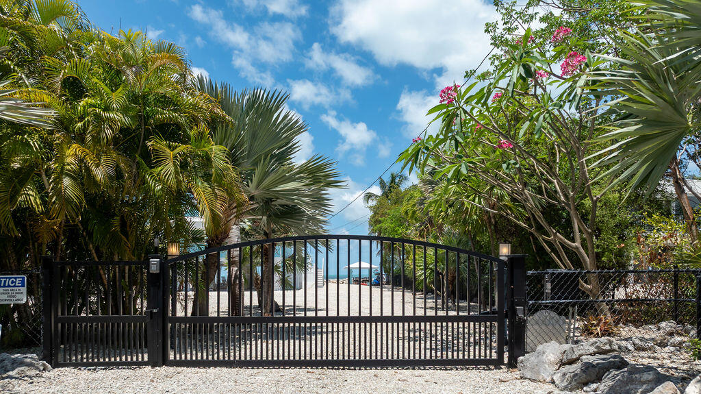 58121 Morton Street Marathon, FL 33050 - Photo 3 of 93 Gated Entrance