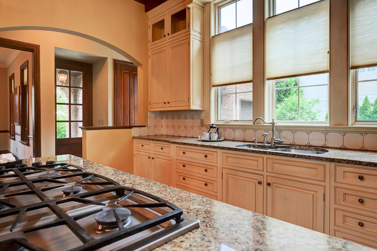 2567 Lane Road Columbus, OH 43220 - Photo 23 of 51