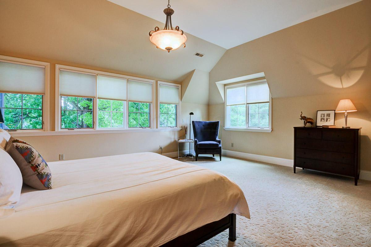 2567 Lane Road Columbus, OH 43220 - Photo 36 of 51