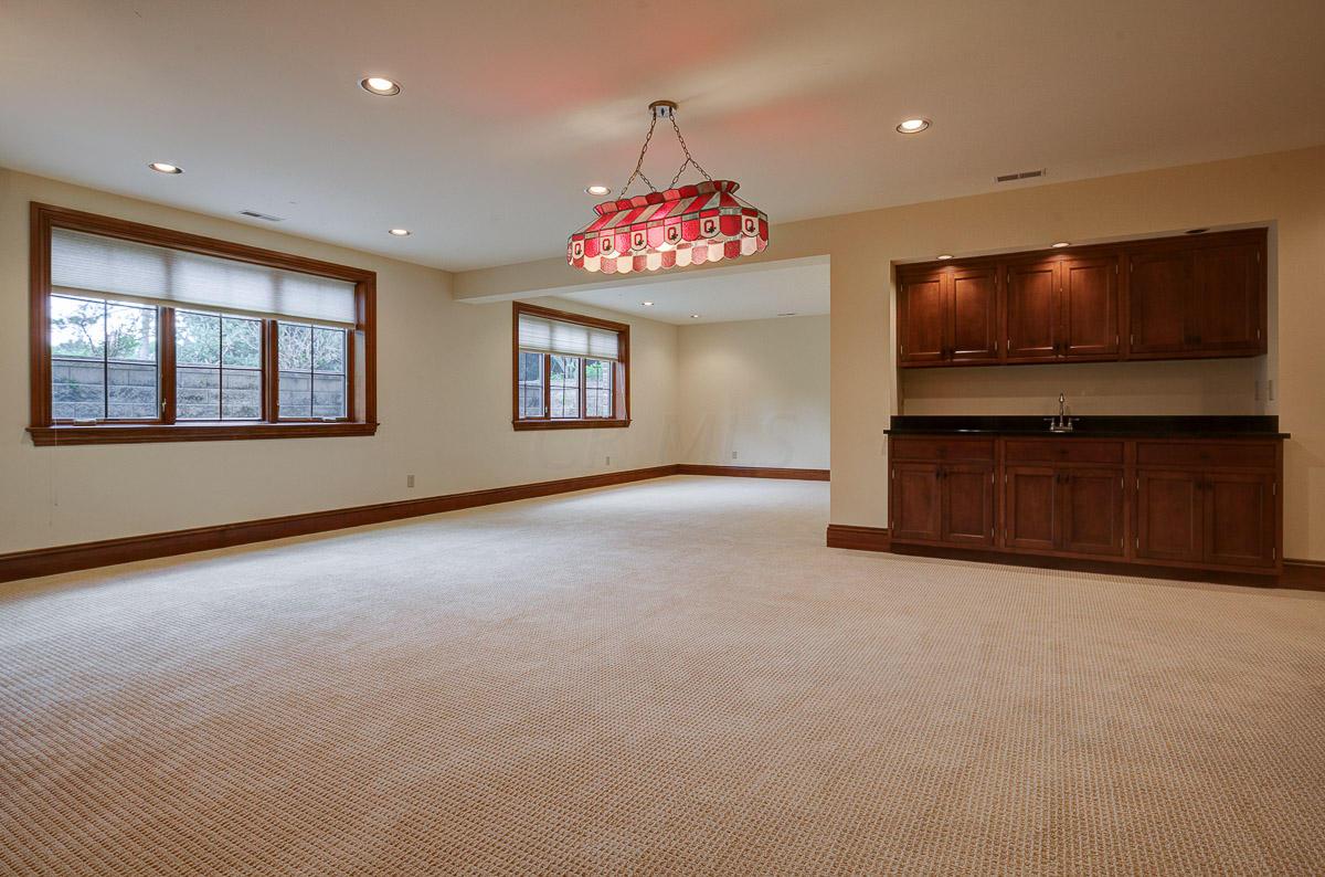 2567 Lane Road Columbus, OH 43220 - Photo 47 of 51