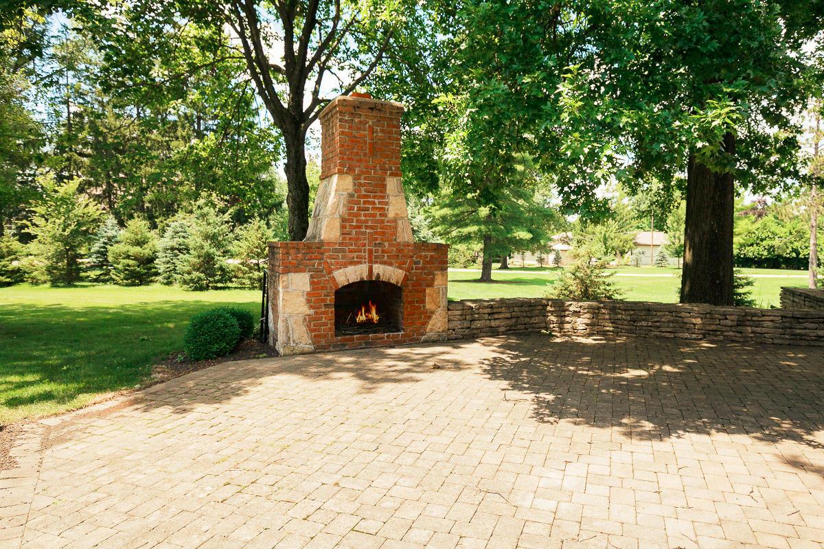 2567 Lane Road Columbus, OH 43220 - Photo 5 of 51