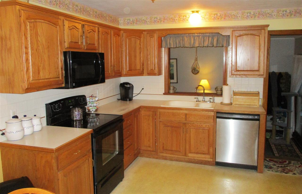 27 Rocks Road Seabrook, NH 03874 - Photo 3 of 13
