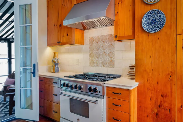 $1,375,500 | 888 Botsford Road, Ferrisburgh, VT 05456