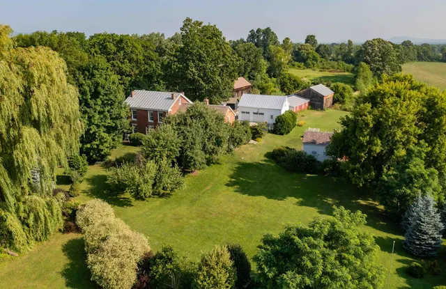 $1,375,500 | 888 Botsford Road, Ferrisburgh, VT 05456