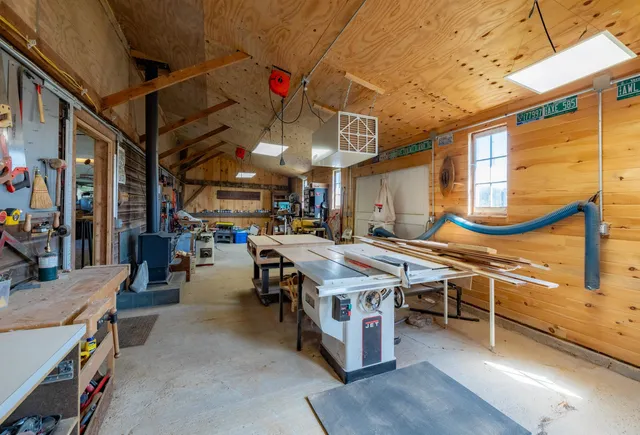 $1,375,500 | 888 Botsford Road, Ferrisburgh, VT 05456