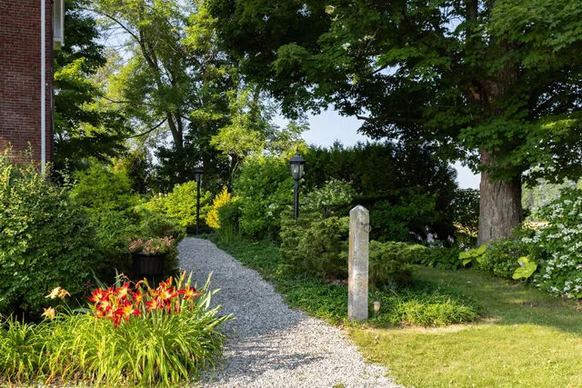 $1,375,500 | 888 Botsford Road, Ferrisburgh, VT 05456