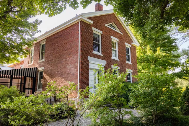 $1,375,500 | 888 Botsford Road, Ferrisburgh, VT 05456