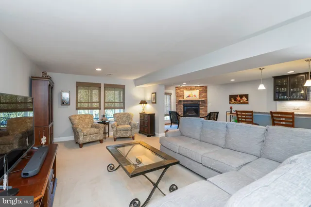 $850,000 | 6931 Summit Circle, Baltimore, MD 21239