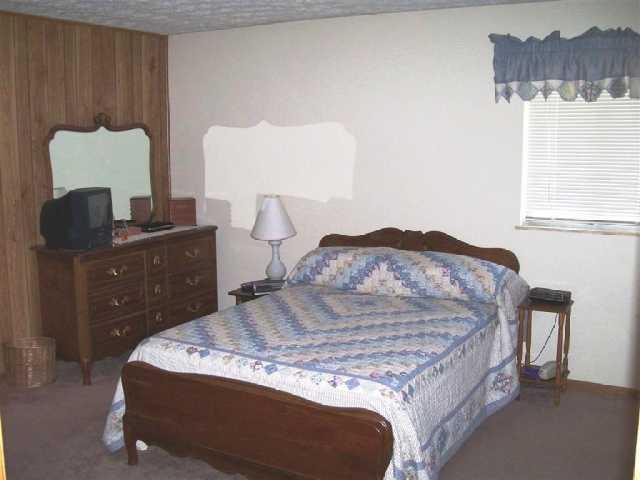 4045 Senour Road Indianapolis, IN 46239 - Photo 6 of 11