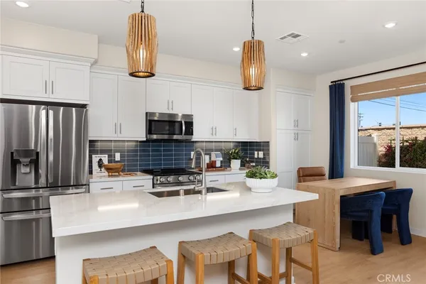 $869,990 | 7022 Solara Way, Westminster, CA 92683