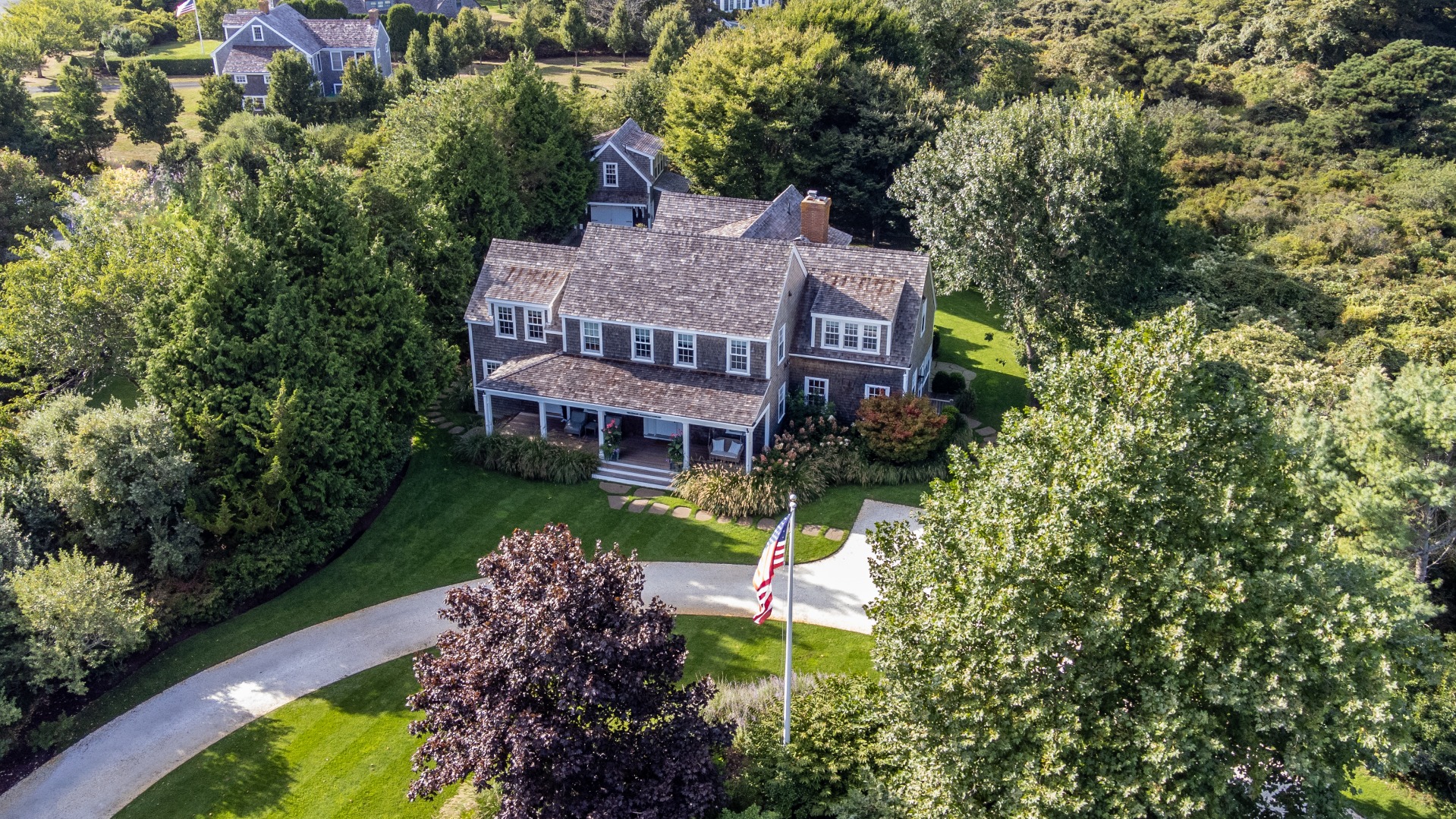 8 High Brush Path Nantucket, MA 02554 - Photo 2 of 49