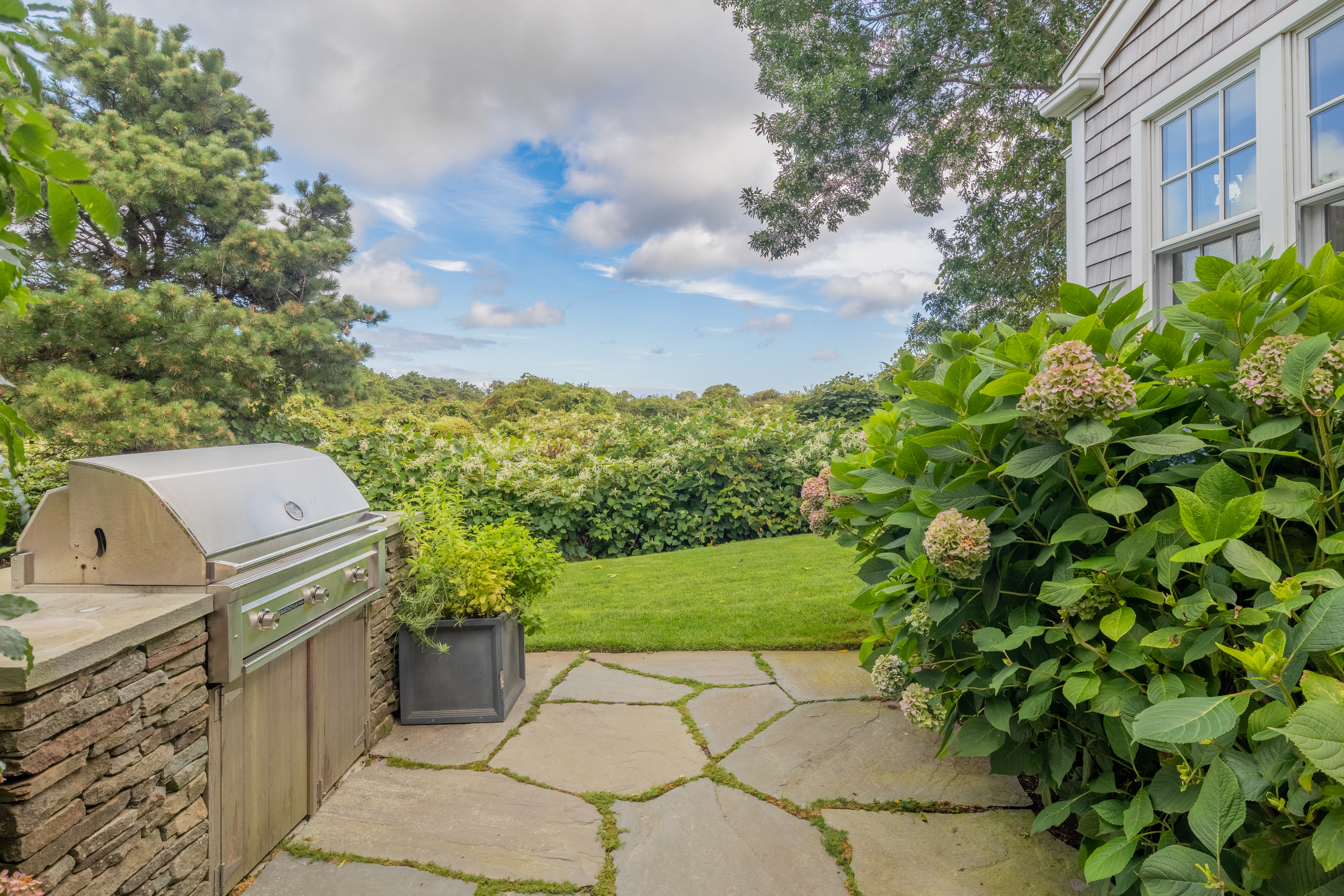 8 High Brush Path Nantucket, MA 02554 - Photo 43 of 49