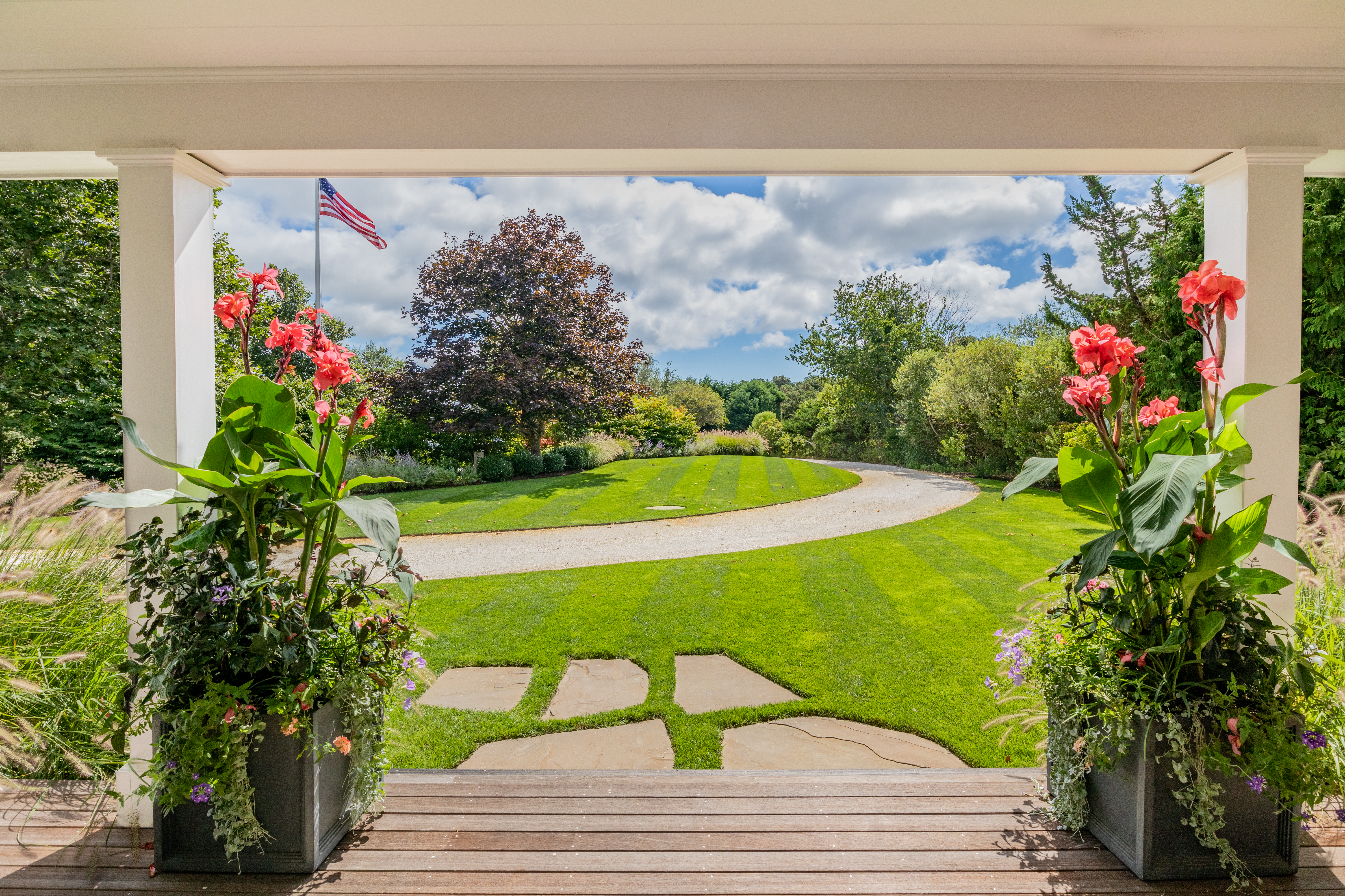 8 High Brush Path Nantucket, MA 02554 - Photo 5 of 49