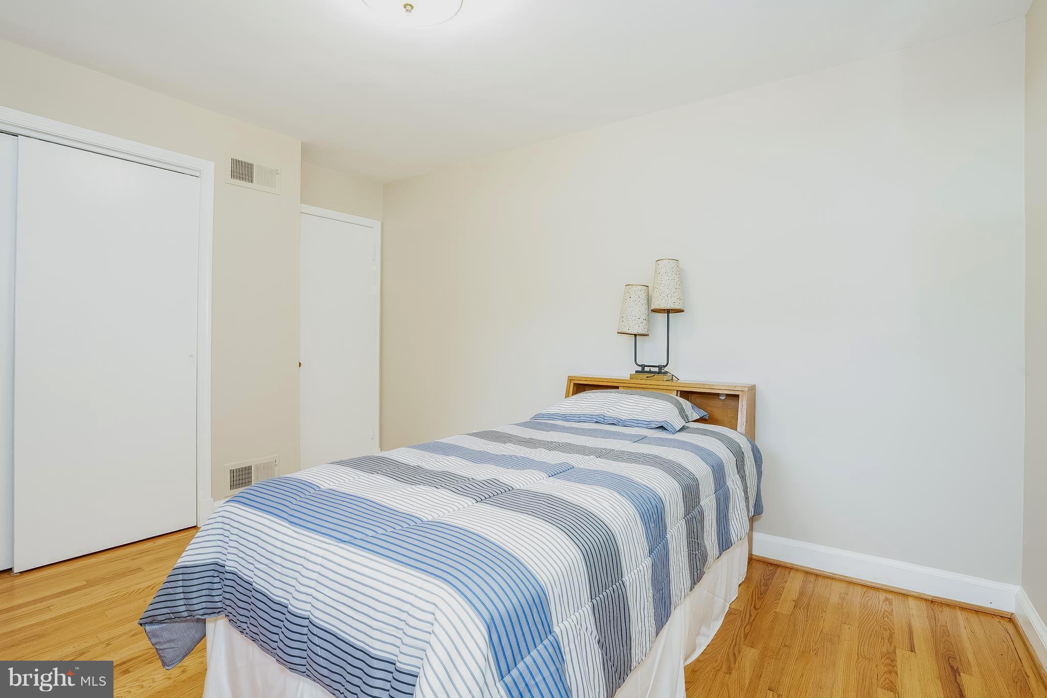 1800 Ladd Street Silver Spring, MD 20902 - Photo 16 of 22 Bedroom (corner)