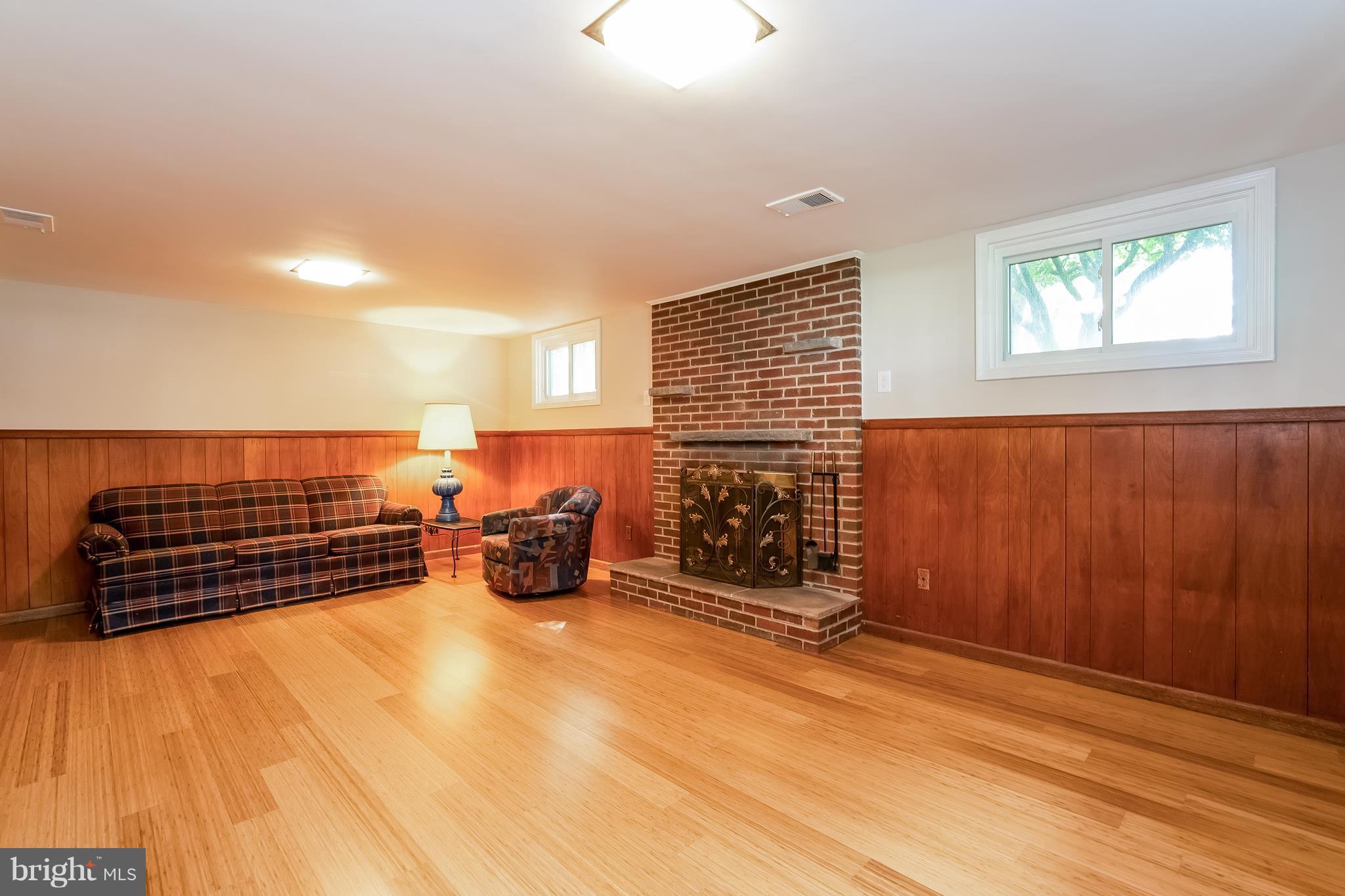 1800 Ladd Street Silver Spring, MD 20902 - Photo 17 of 22 Family Room