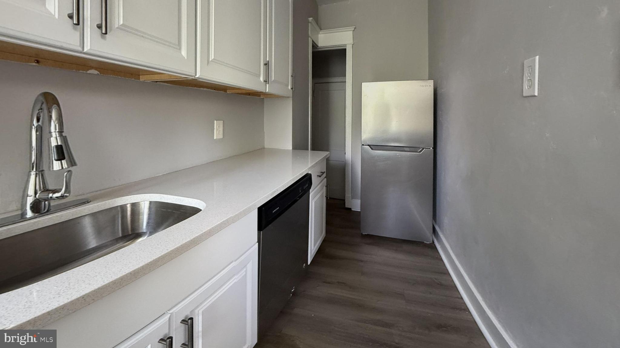 7035 Guilford Road Upper Darby, PA 19082 - Photo 8 of 17