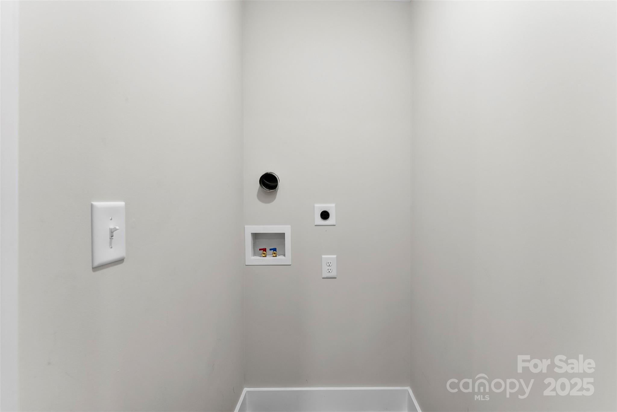 601 Rhyne Circle, Unit B Gastonia, NC 28054 - Photo 28 of 32 a bathroom with a shower