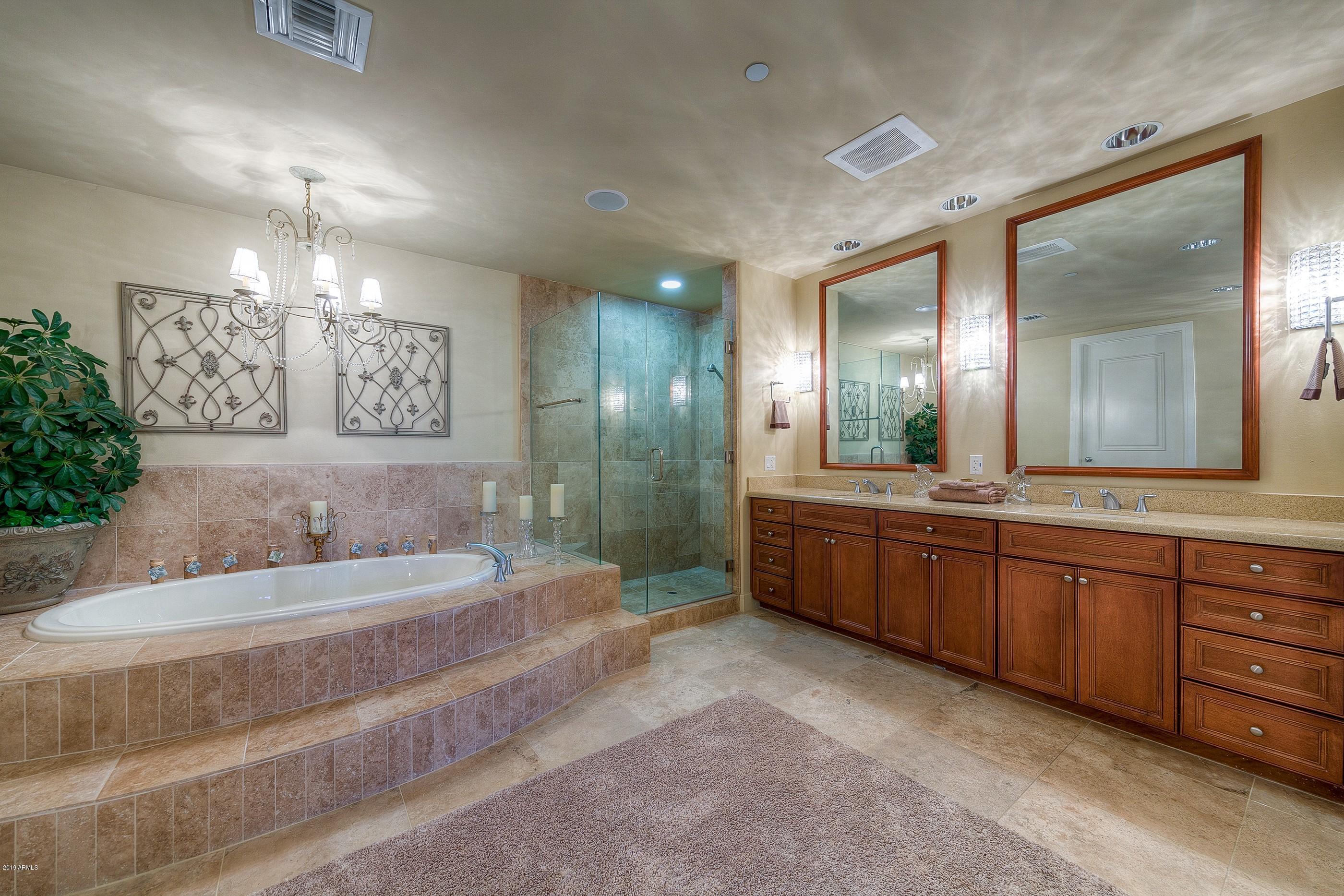 2211 East Camelback Road, Unit 701 Phoenix, AZ 85016 - Photo 17 of 32 Master Bathroom