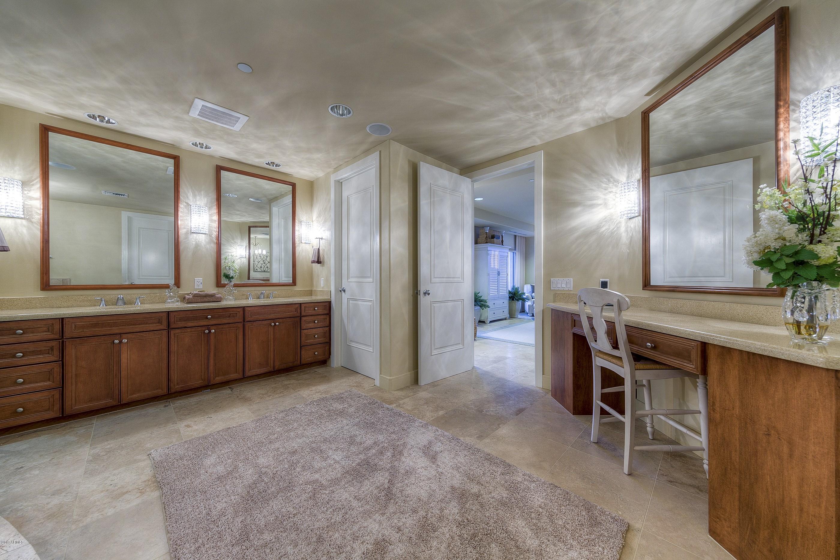 2211 East Camelback Road, Unit 701 Phoenix, AZ 85016 - Photo 19 of 32 Master Bathroom