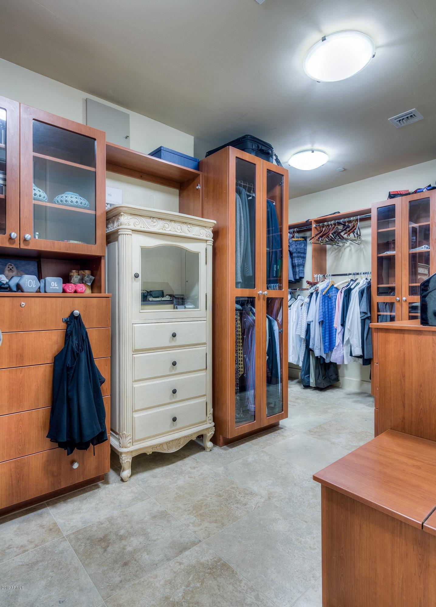 2211 East Camelback Road, Unit 701 Phoenix, AZ 85016 - Photo 20 of 32 Master Closet
