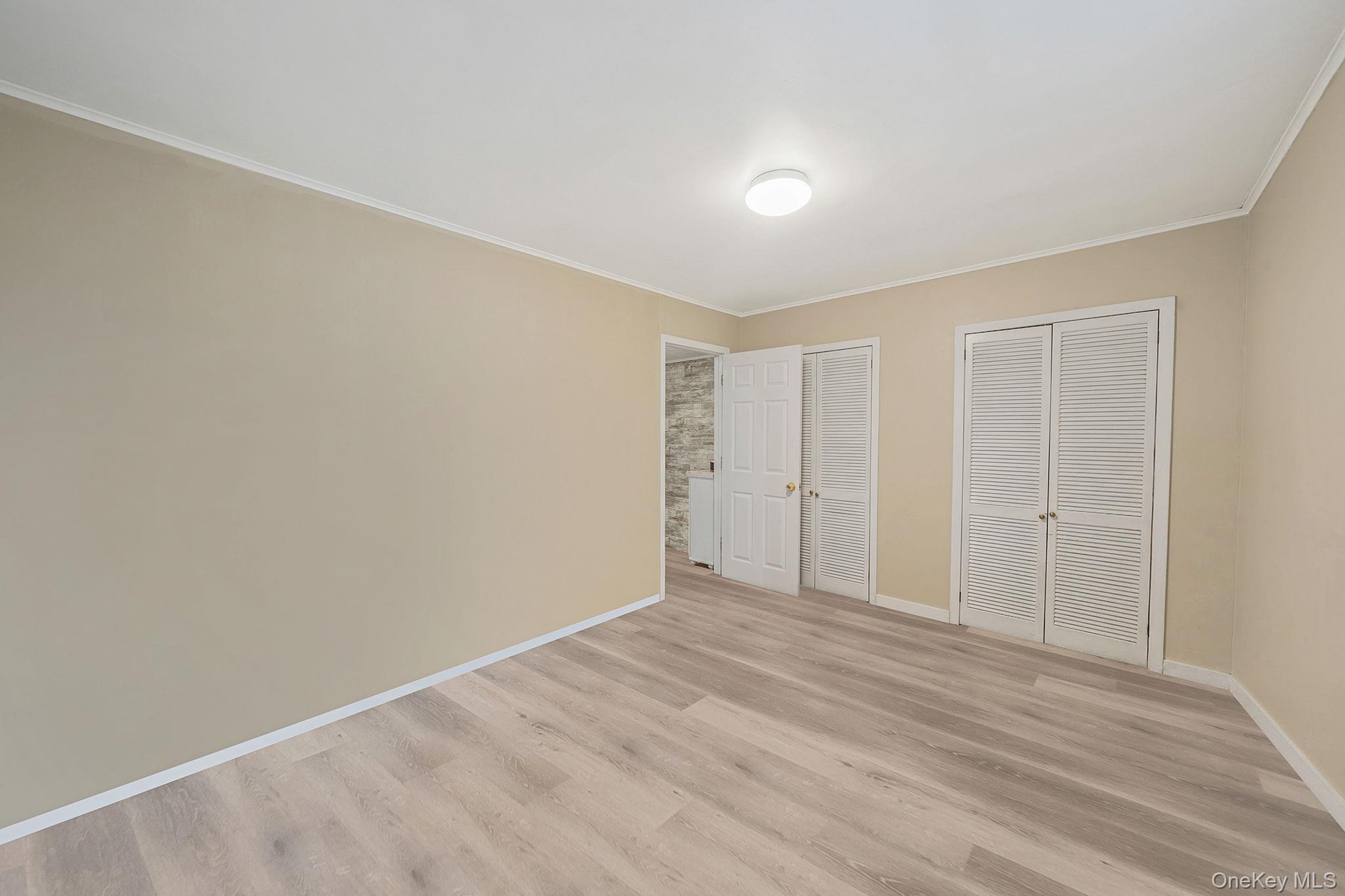 108 Lower Rocky Point Road Sound Beach, NY 11789 - Photo 15 of 35