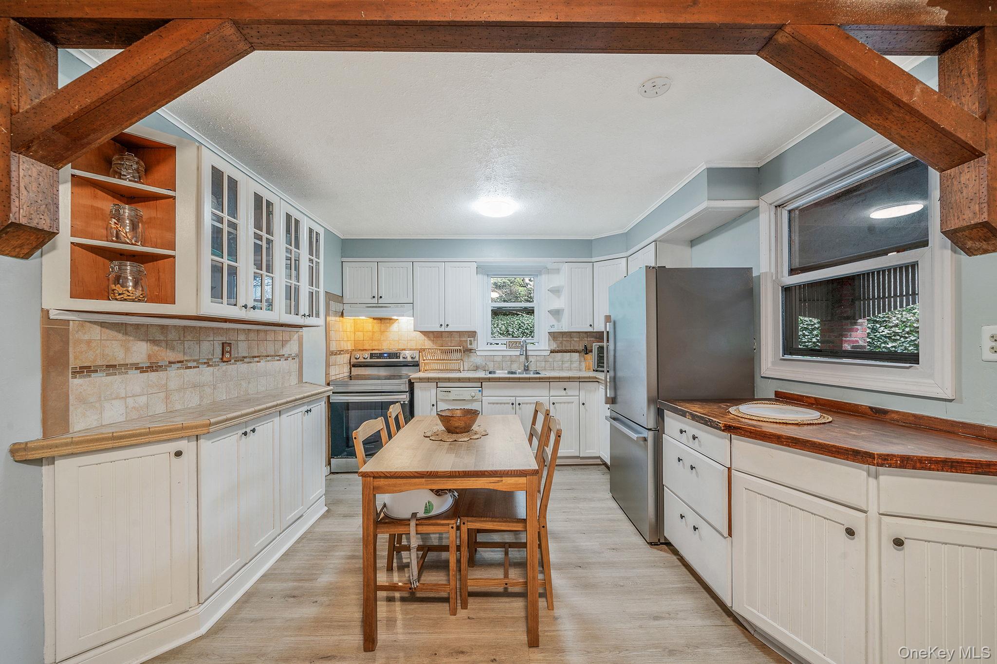 108 Lower Rocky Point Road Sound Beach, NY 11789 - Photo 8 of 35