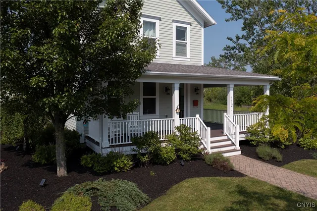 $1,295,000 | 112 Orchard Road, Skaneateles, NY 13152