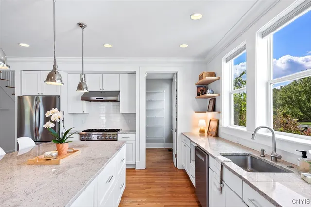 $1,295,000 | 112 Orchard Road, Skaneateles, NY 13152