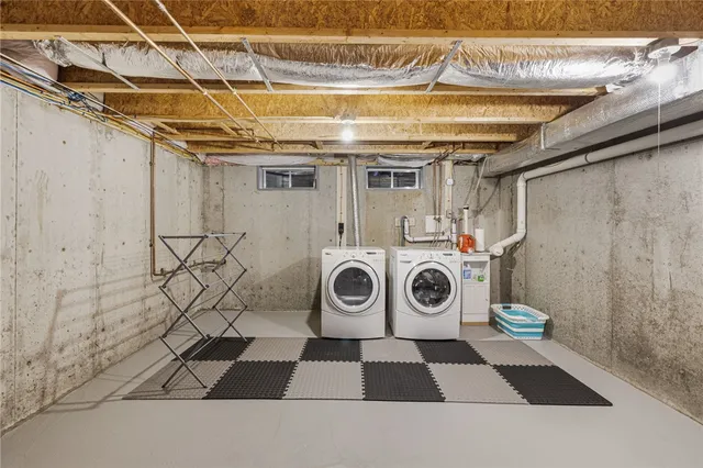 $425,000 | 145 Smithfield Road, Unit B, North Providence, RI 02904