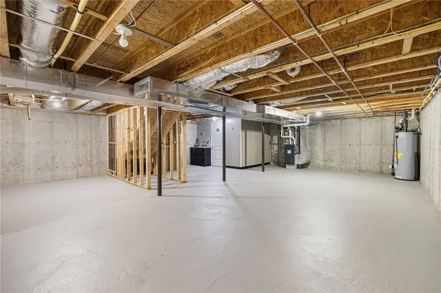 $425,000 | 145 Smithfield Road, Unit B, North Providence, RI 02904