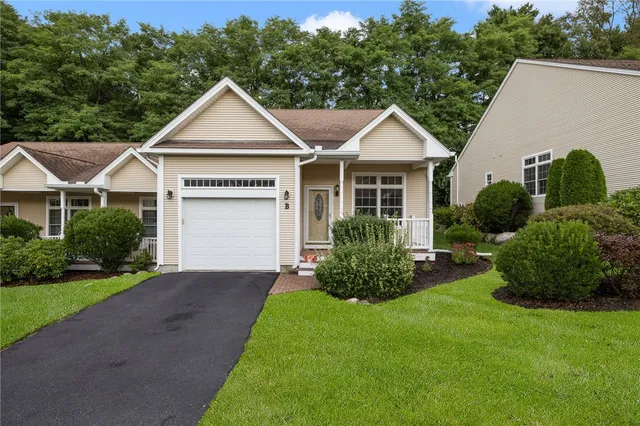 $425,000 | 145 Smithfield Road, Unit B, North Providence, RI 02904